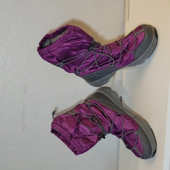 LANDS END Fushia Winter Bungie Boots 9B - Picture 1 of 11
